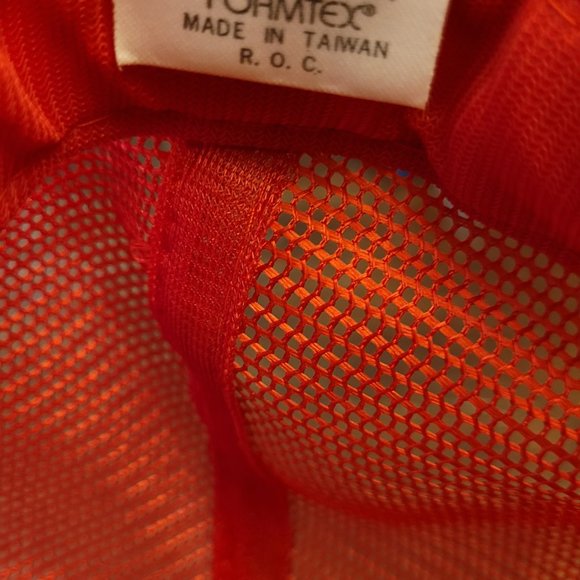 Vintage The Official Coca-Cola Classic Snapback Red Trucker Hat - Picture 8 of 9